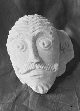 Bärtiger Kopf