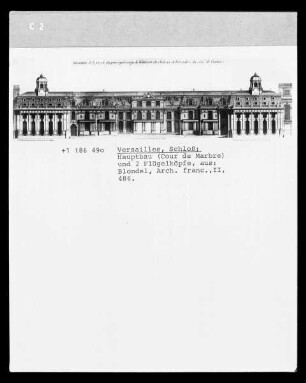 Versailles: Hauptbau des Schlosses
