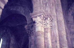 Tortosa Kathedrale Kapitell lks. n. Seitenschiff