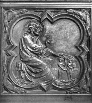 Paris, Sainte Chapelle 1246-1248, Gewände-Relief am oberen westportal, Gott-Vater als Schöpfer von Tag und Nacht, um 1250/1260