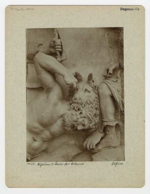 Pergamonaltar, Ostfries - Ausschnitt: Aigaion