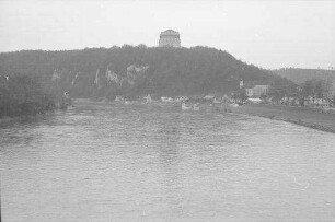 Kelheim: Donau mit der Befreiungshalle