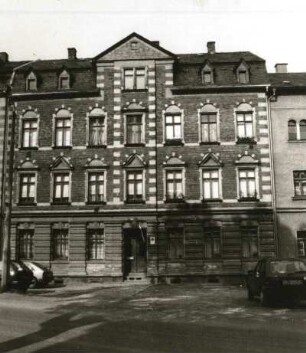 Schwarzenberg. Wohnhaus, Karlsbader Straße 19 (um 1900). Straßenfront