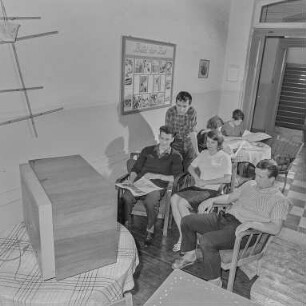 Bautzen Fachschule für Landwirtschaft : Bautzen. Fachschule für Landwirtschaft, Erich-Pfaff-Straße. Freizeitraum