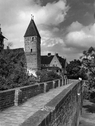 Ulm. Stadtteilansicht mit Metzgerturm (1401/1500 und 1389)