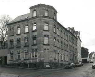 Mittweida, Oststraße 60. Wohnhaus. Eckansicht mit Fassade Fabrikstraße