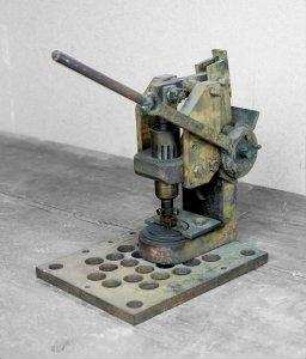 Handstanze/Stanz-Maschine