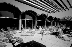 Badenweiler: Markgrafenbad; Liegeterrasse