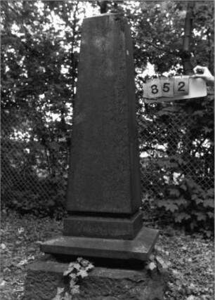 Grabstein 852