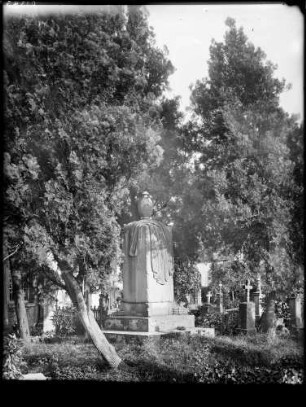 Durlach Alter Friedhof Grabstein des Ludwig August Friedrich Freiherr von Liebenstein (1781-1824)