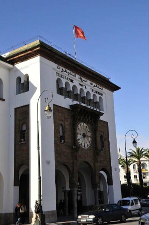 Hauptpost in Rabat : Blick auf das Hauptpostamt in Rabat, aufgenommen am 05.11.2008. Foto: Uwe Gerig