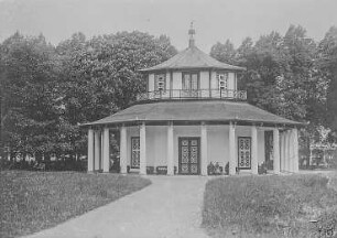 Großer Pavillon : Originalabzug mit Motiv Großer Pavillon auf dem Kamp in Bad Doberan", mit Stiften auf Untergrund befestigt