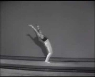 Einfache Handstandüberschläge vorwärts am Boden (Bewegungsstudien)