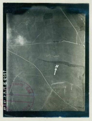 Foto des Geländes nördlich der Bazincourt Ferme nordwestlich von Biaches (Luftbild)