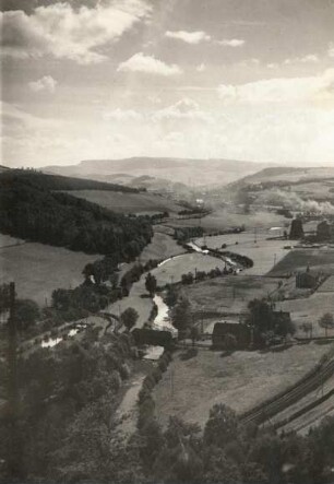 Westerzgebirge. Schwarzwassertal bei Schwarzenberg-Neuwelt vom Gehringberg