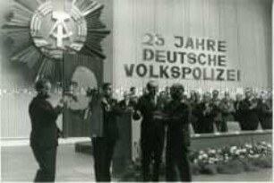 Festveranstaltung zum 25. Jahrestag der Volkspolizei