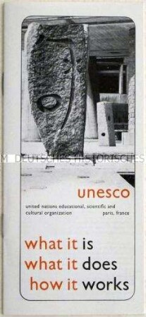 Informationsschrift der UNESCO (englisch) - Sachkonvolut
