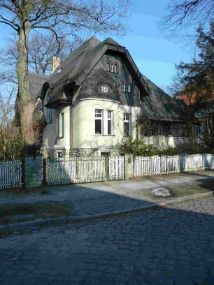 Kleinmachnow, Gradnauerstraße 8