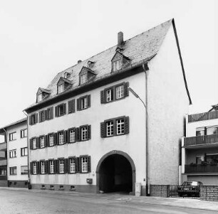 Ehem. Pfarrhaus; Bad Nauheim, Nieder-Mörler-Straße 53