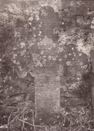 Kirche. Grabkreuz Johannes Werle +1736