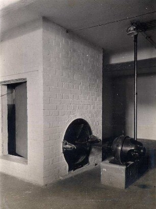 Städtisches Klinikum. Kesselhaus - Luftmotor