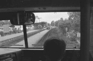 Plön: DB Strecke 145, aus dem Triebwagen, Bahnhof Plön