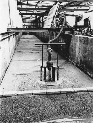 Modellversuche in der Forschungsanstalt für Schifffahrt, Wasser- und Grundbau (FAS), Berlin