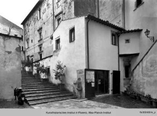 Piazza della Fortezza, Pitigliano