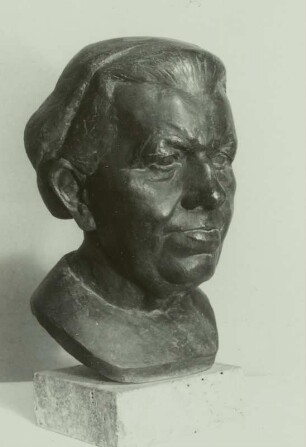 Rentnerin Mutter Hoffmann