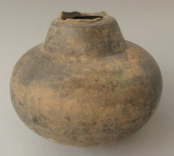 Clay vessel