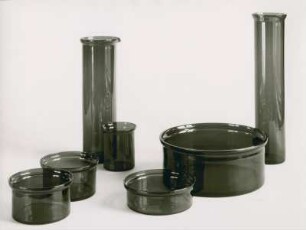 Krug "3012", Vase "1060", Becher "549" und Schalen "3505/20", "3505/12", "3505/10" von Heinz H. Engler