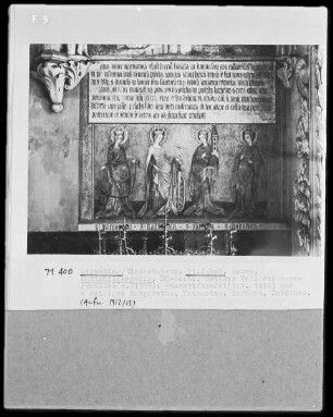 Weibliche Heiligenfiguren: Heilige Margareta, Katharina, Barbara und Dorothea