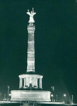 Siegessäule angestrahlt