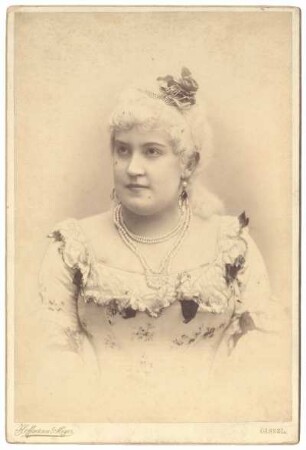 Portrait der Schauspielerin Martha Baumgart