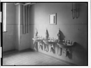 Krematorium Ohlsdorf (Hamburg-Ohlsdorf): Waschraum : SchumacherWV Nr. 280
