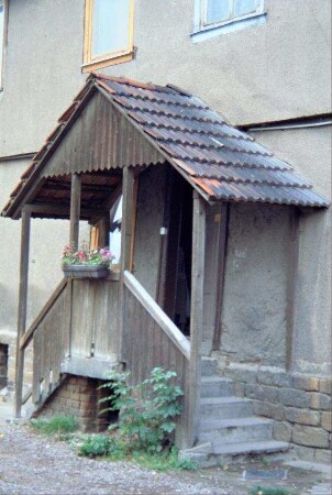 Pfarrhaus, überdachter Treppenvorbau