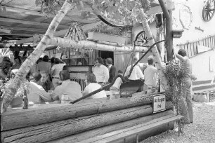 Country-Club Knielingen (Boxring Knielingen). Gemeinsames Bürgerfest mit der CDU Knielingen auf dem Gelände des Boxrings im Gewann Burgau zu Gunsten der renovierungsbedürftigen Evangelischen Kirche Knielingen