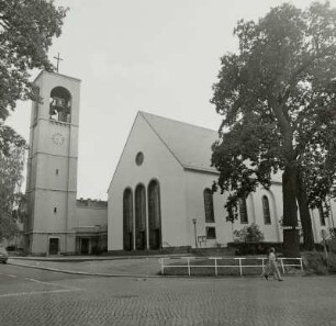 Glauchau, St. Marien, erbaut 1954-1956, Ansicht von Südosten