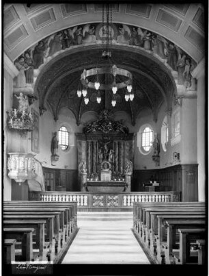Lautlingen Sankt Johann Baptista Kirche Innenansicht Richtung Chor