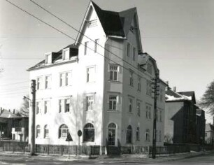 Radebeul. Wohnhaus, Gartenstraße 45 (um 1905). Eckansicht