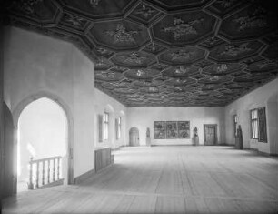 Hohes Schloss — Nordflügel — Rittersaal