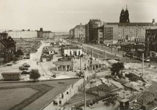 Dresden, Postplatz im Umbau : Blick vom ehemaligen Hotel "Weber" nach Südosten in die Ernst-Thälmann-Straße (Wilsdruffer Straße), Zustandsaufnahme 1957