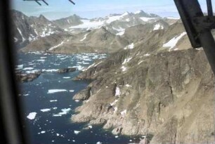 Kap Dan: Luftbilder, Fjord