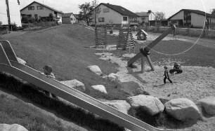Spielplatz im Neubaugebiet "Sperling-Krummenacker" in Grünwettersbach