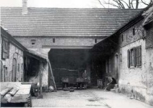 Bauernhof in Scado : Bauwesen - Wirtschaftsgebäude und Gehöfte. Ort: Škodow / Scado. Bauernhof der Familie Bisold. Innenansicht.
