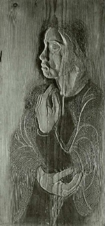 Sinnendes Mädchen