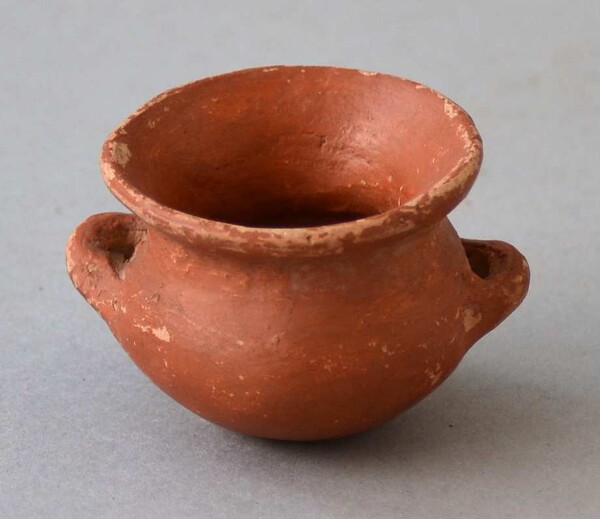 Clay pot (miniature)