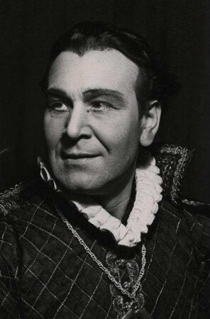 Boris Greverus als Don Carlos