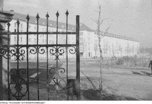 Studenten, u.a.: Dresden, Wohnheim Reichsstraße (Fritz-Löffler-Straße), Juni 1955