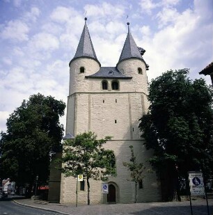 Goslar. Sankt Jakobi. Westfassade von Westen